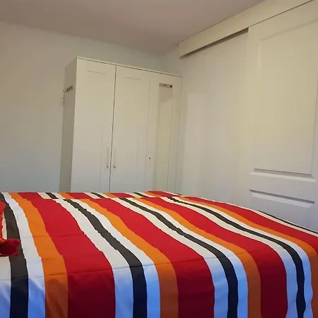 Modern Zomerhuis Voor 4 Personen *