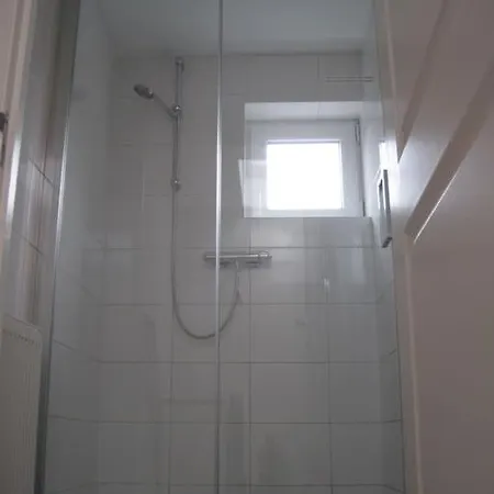 Modern Zomerhuis Voor 4 Personen بيت للعطل *