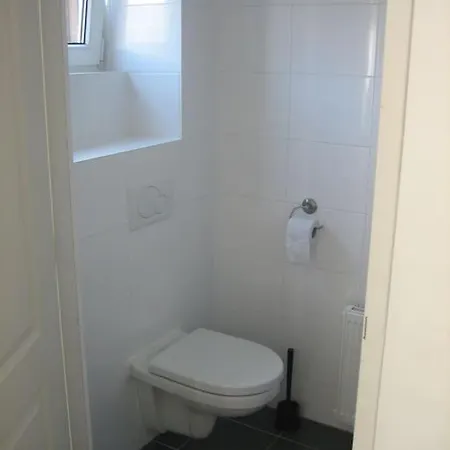 Modern Zomerhuis Voor 4 Personen *